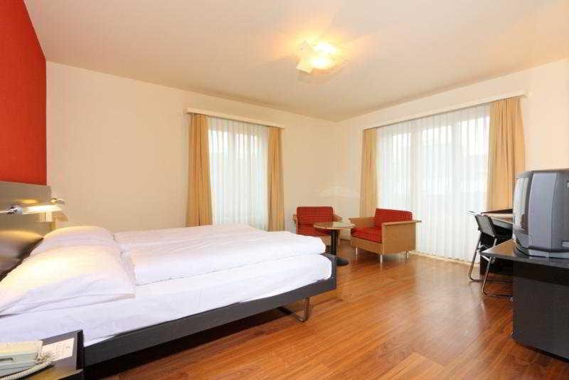 Ibis Styles Bern City Interieur foto